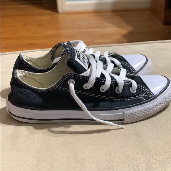 Converse - Picture 2 of 3